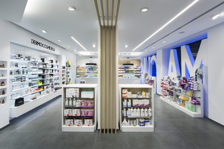 gondola-farmacia-parque-central