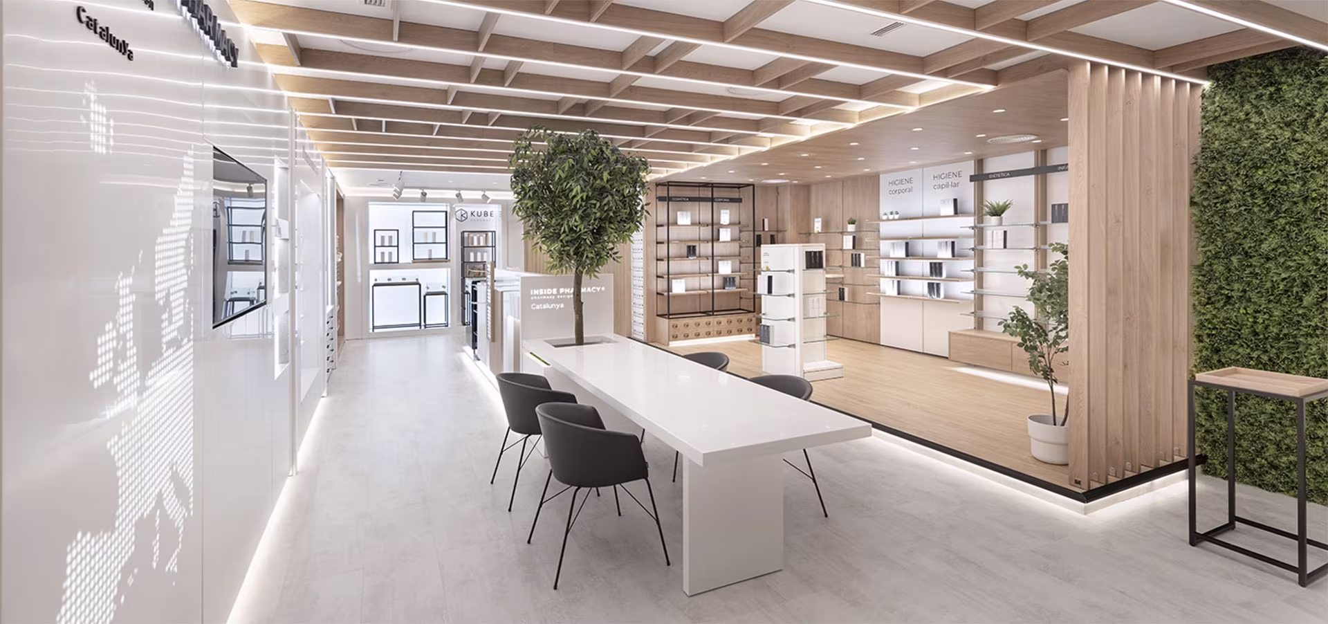 SHOWROOM